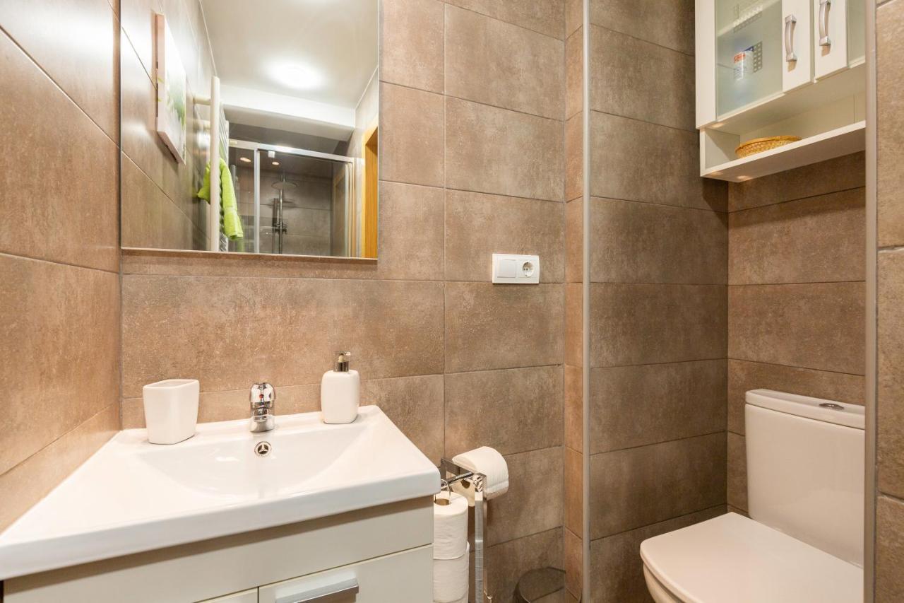 Apartamento Puente De Segovia Lägenhet Madrid Exteriör bild