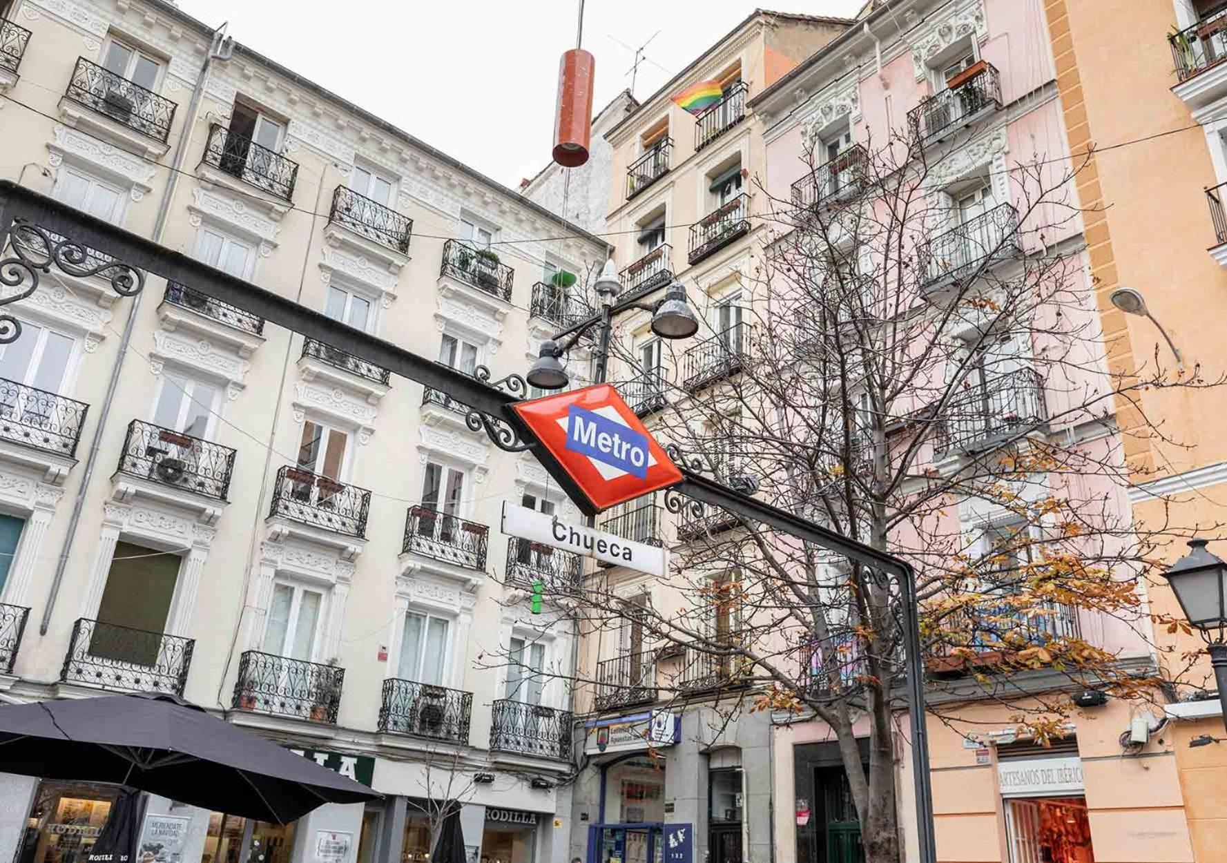 Apartamento Puente De Segovia Lägenhet Madrid Exteriör bild